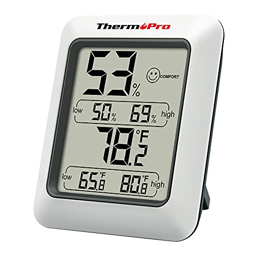 Best Room Temperature for Cats: Top Thermometers and Heating Beds Reviewed