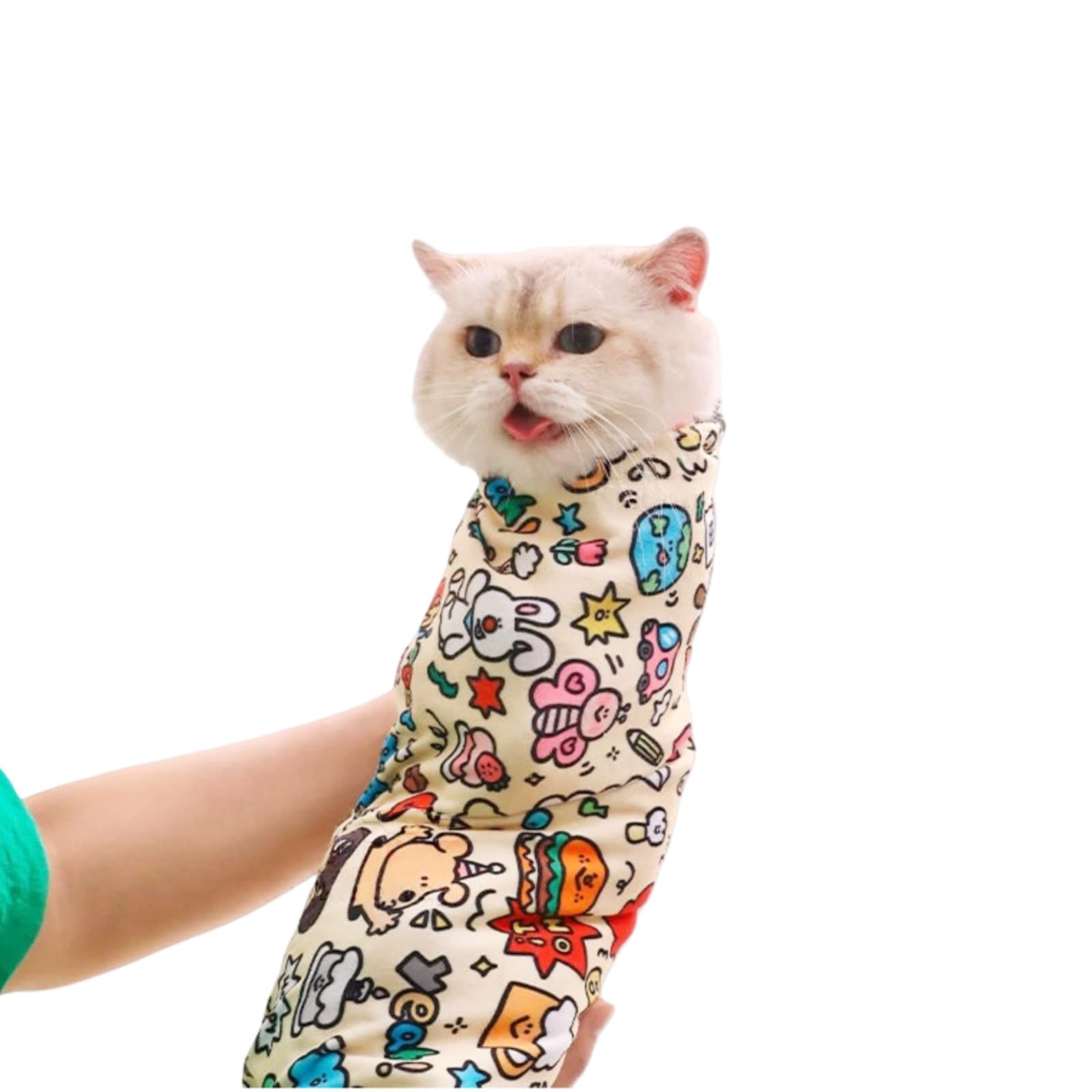 How to Keep a Cat from Scratching When Grooming